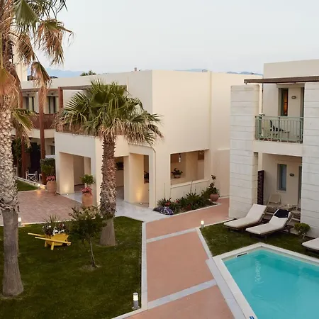 Giannoulis - Grand Bay (adults Only) Kolimvárion
